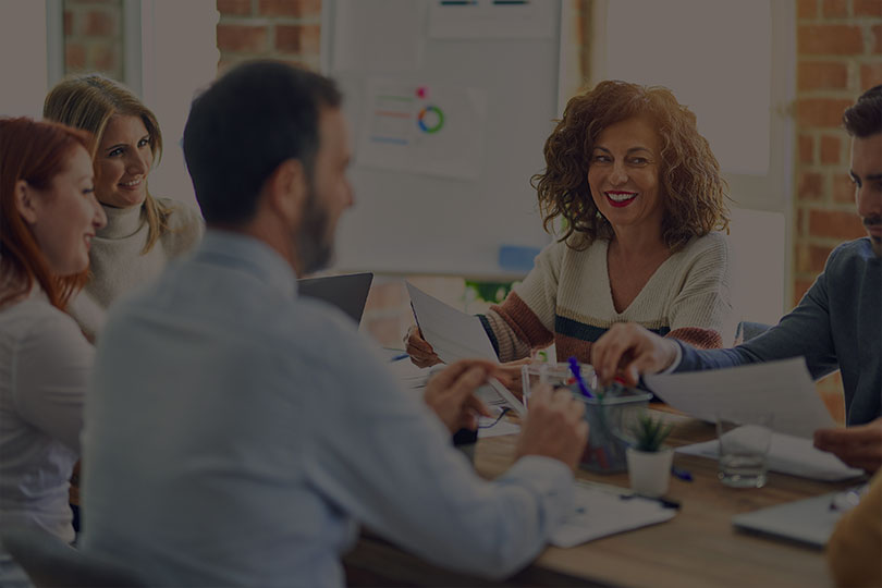 tab-board-meeting-dark_810x540